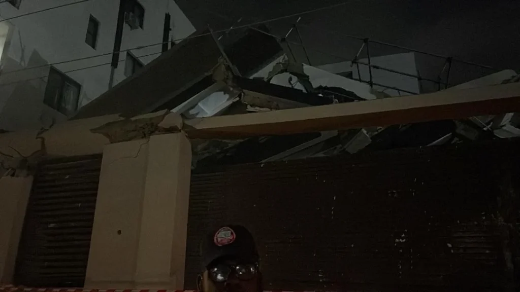 Many Rescued As Three-Storey Building Collapses in Lagos